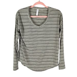 Athleta Stratus Striped Top on Black & Cream